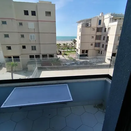 Frederik Qerret Golem (Tirana)