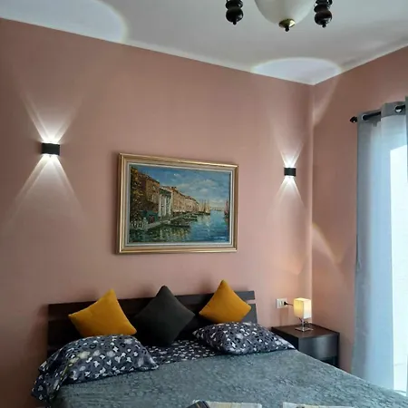 Frederik Qerret Apartment